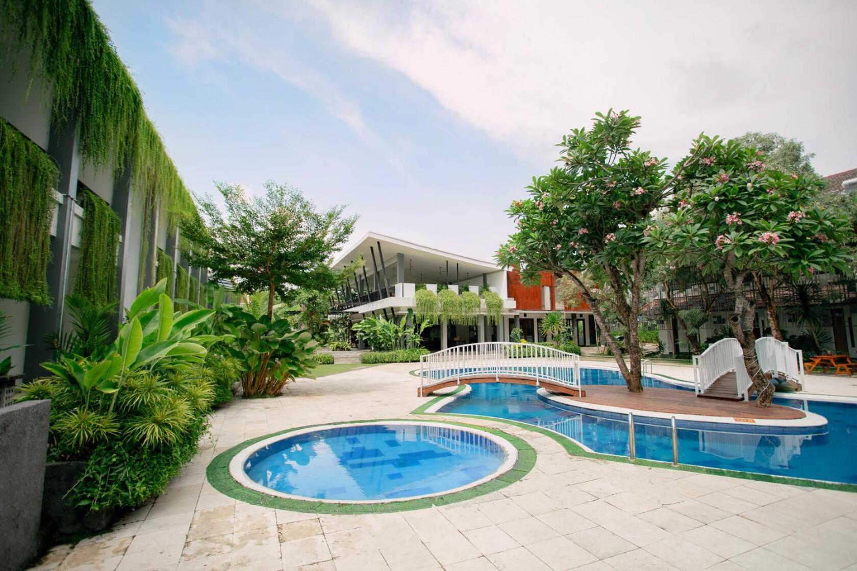 Lpp Garden Hotel Maguwo Kültér fotó