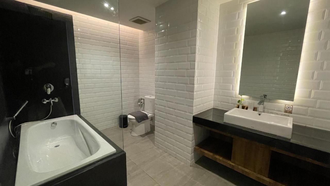 Lpp Garden Hotel Maguwo Kültér fotó